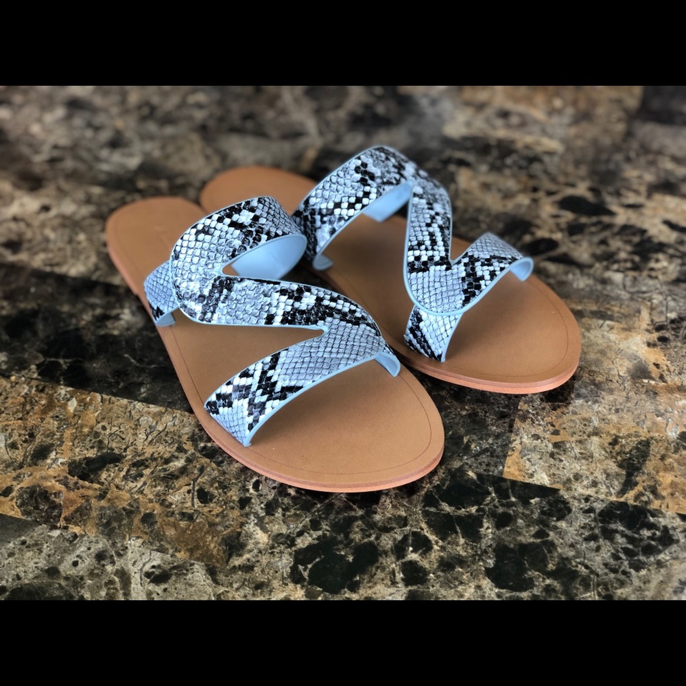 women ALDO Falemma Flat Sandals - Picture 8 of 9